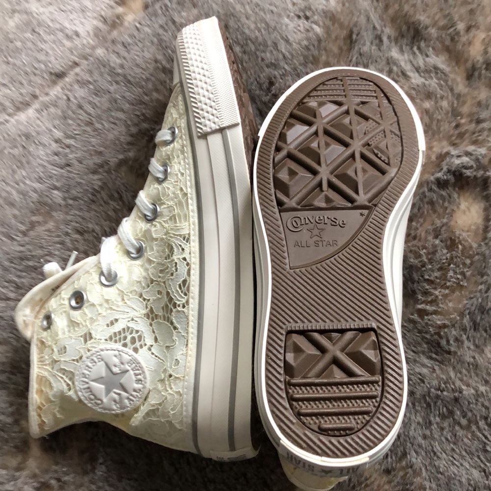 SALE🏃‍CONVERSE Chuck Taylor Lace High Top Sneaker